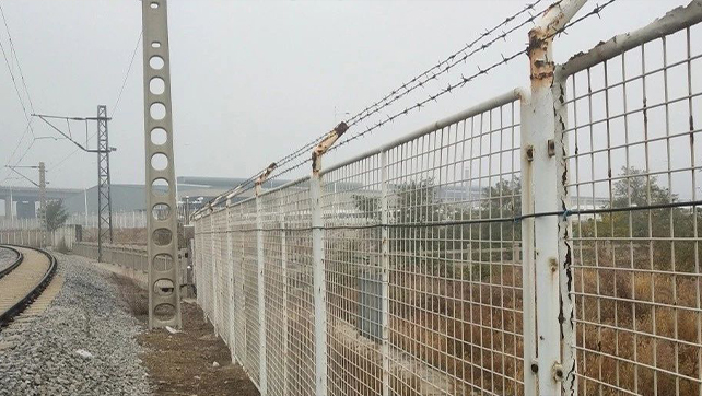  解密F7定位型振动光纤，如何应用于铁路集装箱中心站周界？