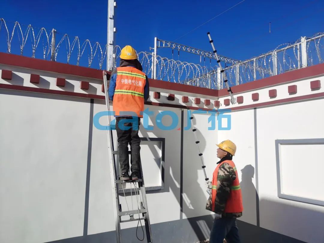 在海拔3700米高原装电子围栏是什么体验? 打卡西藏第一条电气化铁路(图6)